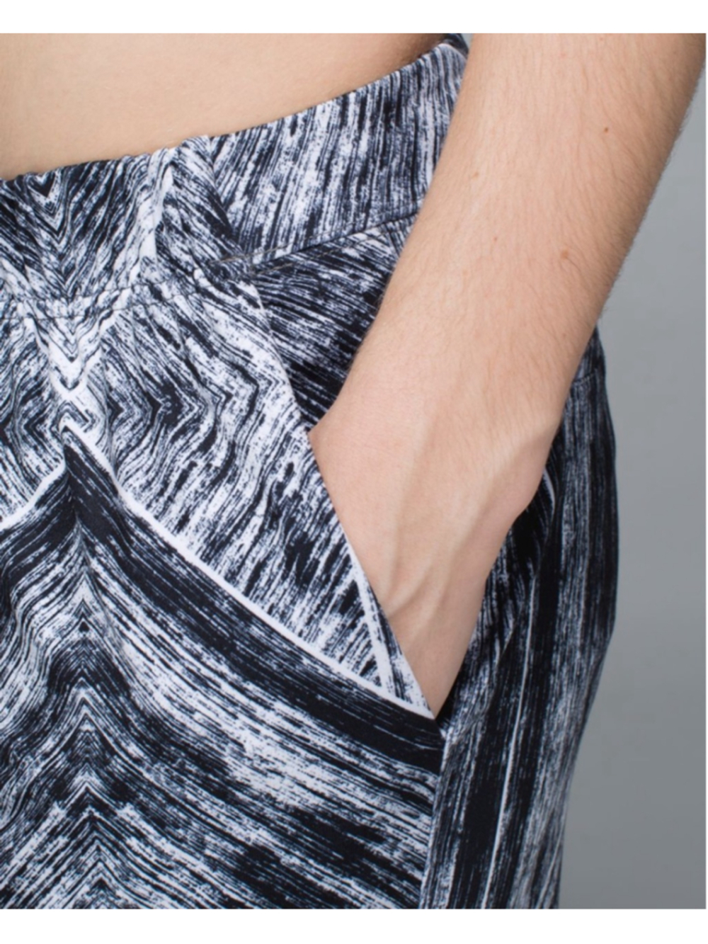 Lululemon Jet Crop Pants - Picture 5 of 12